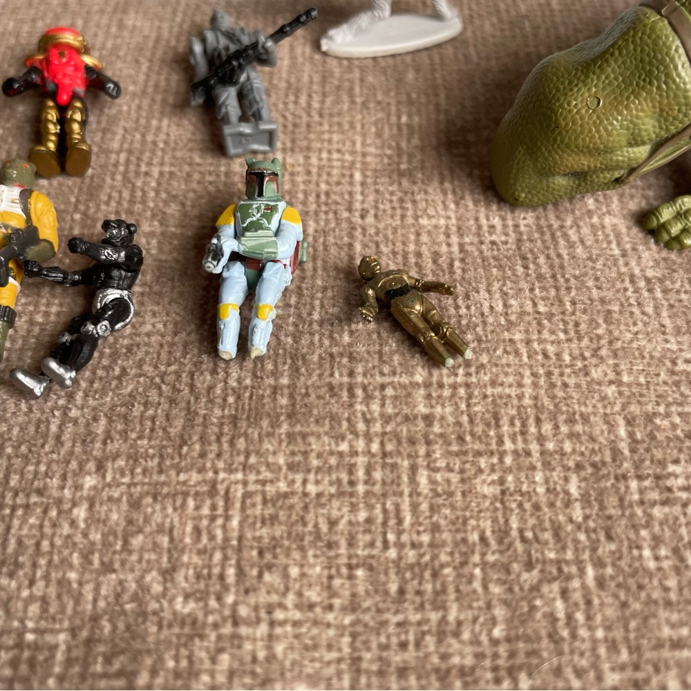 Star Wars Vintage Micro Playset with Mini Figures - Brown, White, Green - Picture 3 of 8